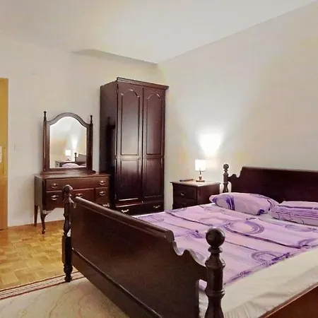 شقة Rustic Apartment--top Location--